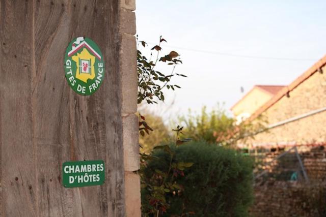 Domaine De La Saule Bed and Breakfast Jalogny Εξωτερικό φωτογραφία